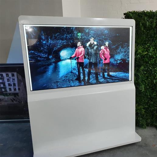 event hire, screen hire , digital signage hire, freestanding touch screen, digital totem